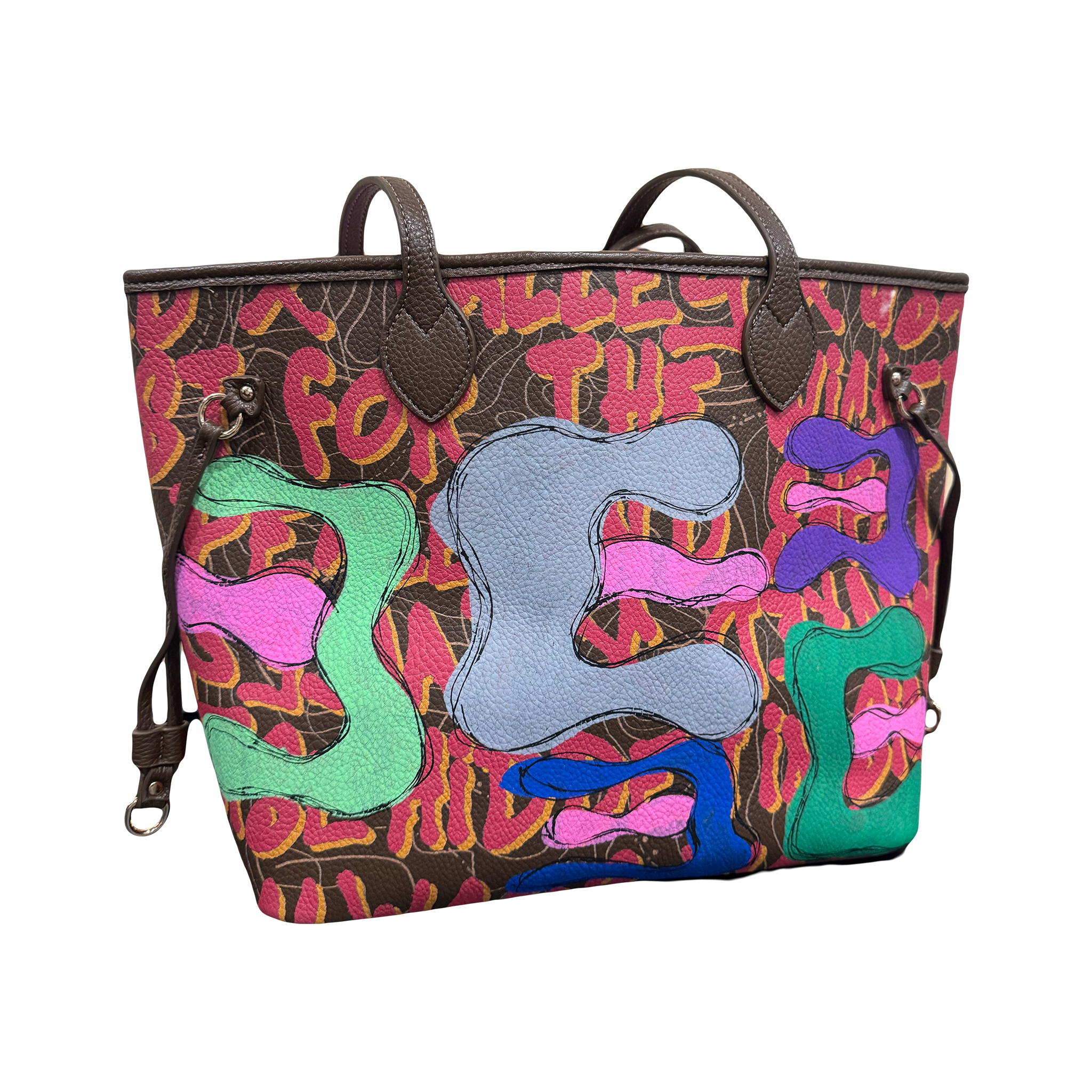 Curated Chaos Tote 25/28
